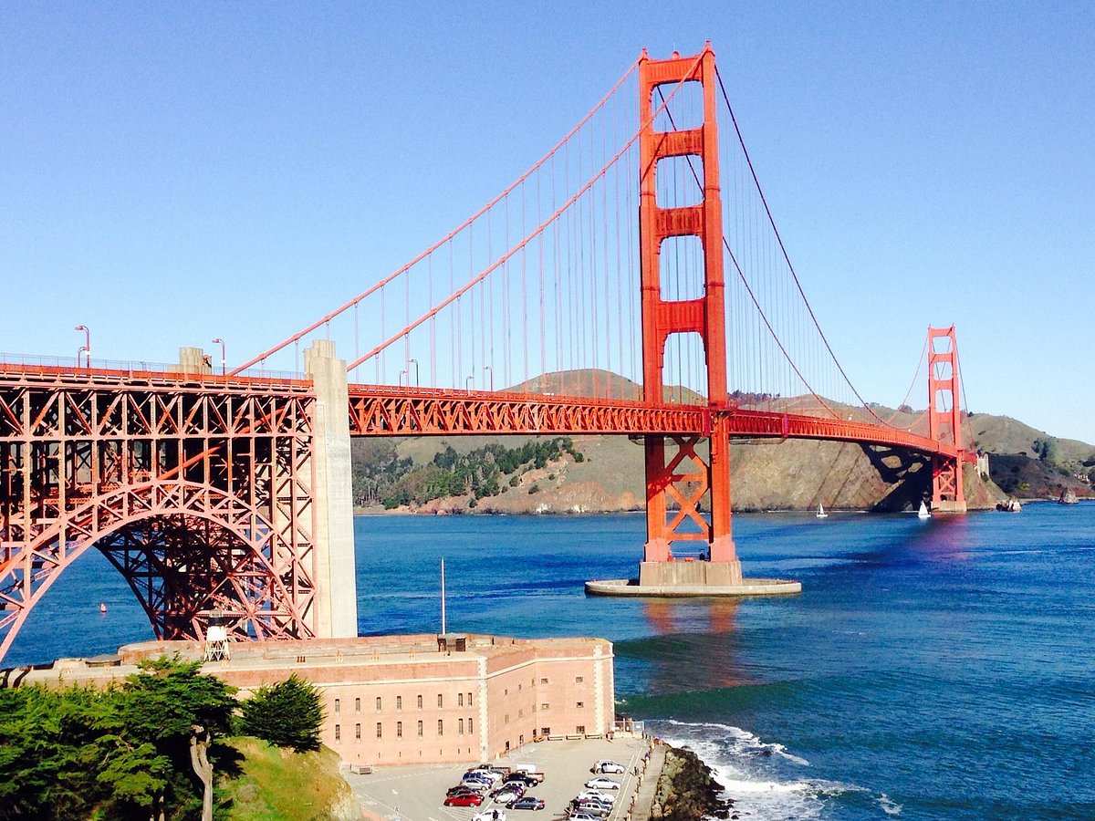 Cầu Cổng Vàng ở San Francisco. Ảnh: Tripadvisor