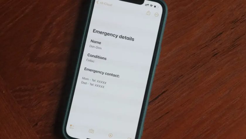 Dan đặt màn hình điện thoại là số điện thoại cần liên hệ khi khẩn cấp. Ảnh: Dan Ginn/Insider