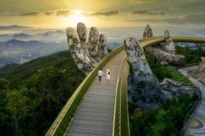 Cầu Vàng tại Sun World Ba Na Hills. Ảnh: Sun Group