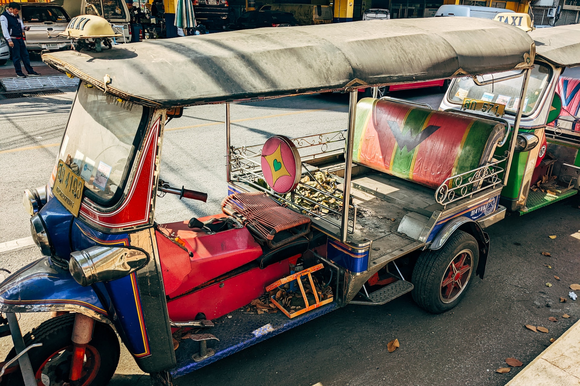 Xe tuk tuk ở Thái Lan. Ảnh: Unsplash