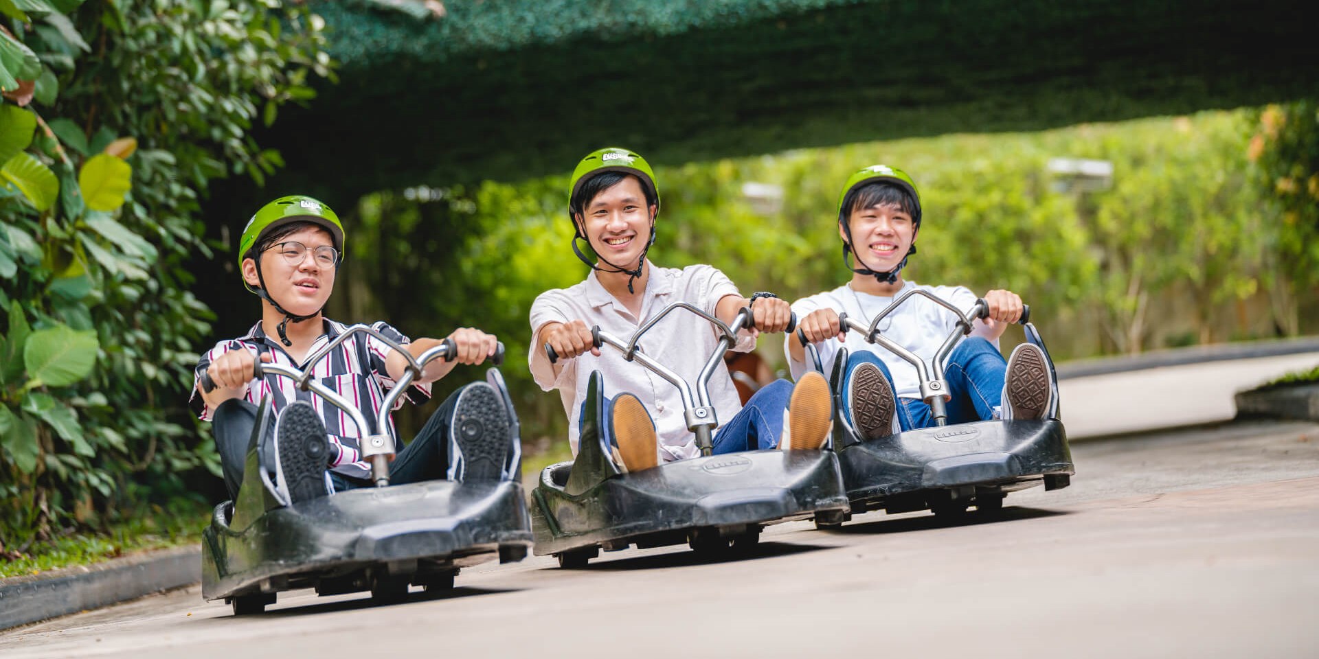 Trò chơi Skyline luge trên đảo Sentosa. Ảnh: Skylineluge