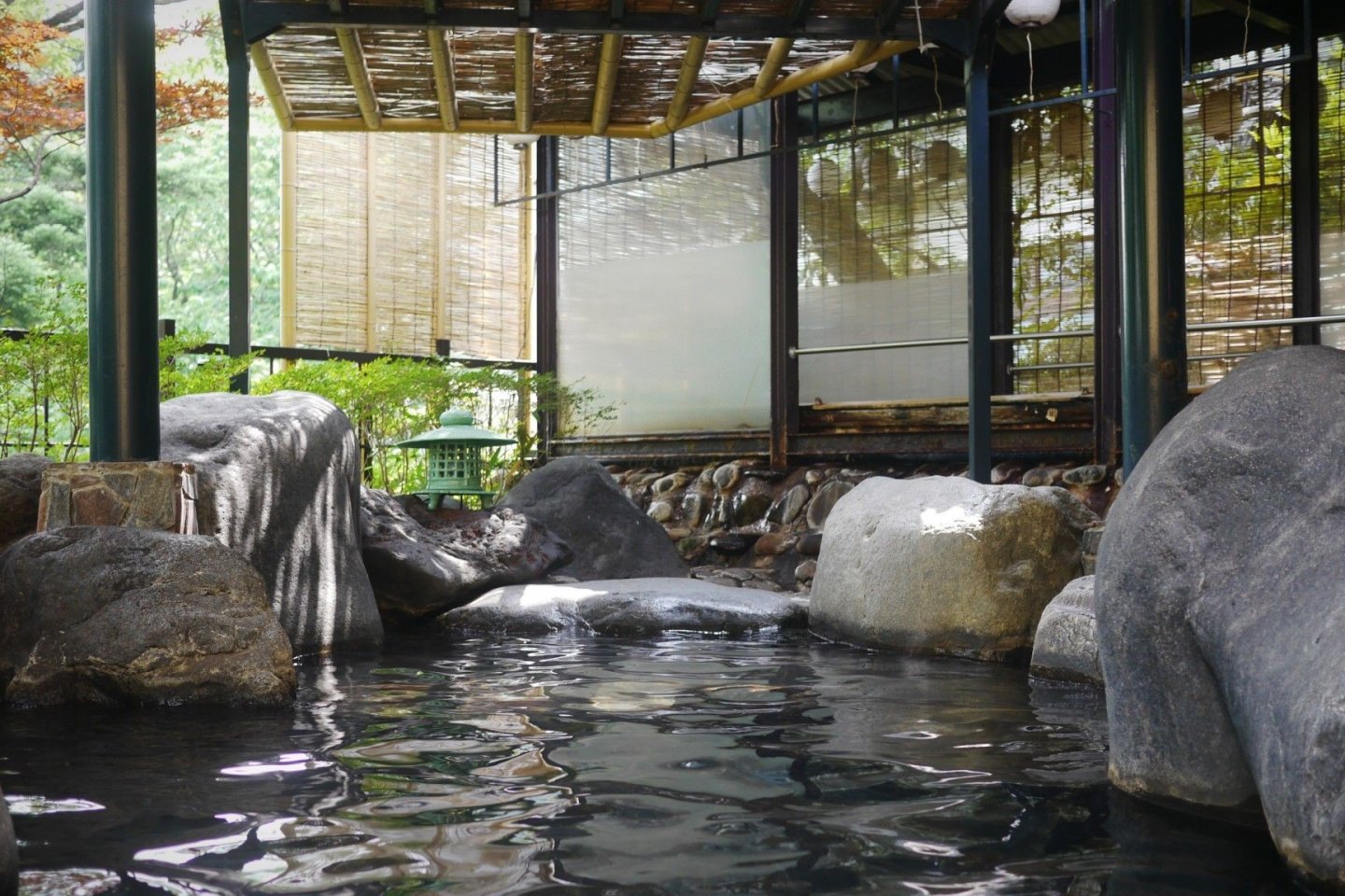 Các khu onsen kiểu truyền thống. Ảnh: Japan Travel