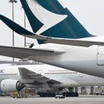 Máy bay của hãng Cathay Pacific đậu trên sân bay quốc tế Hong Kong. Ảnh: AFP