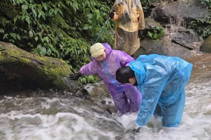Một đoạn suối trên đường trekking Tà Chì Nhù hôm 22/9. Ảnh: Kiều Tùng Lâm