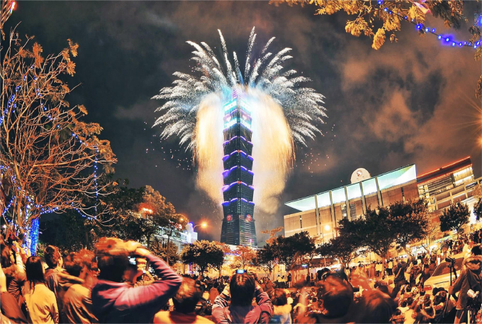 Pháo hoa năm mới tại tháp Taipei 101 ở Đài Bắc. Ảnh: Cục Du lịch Đài Loan