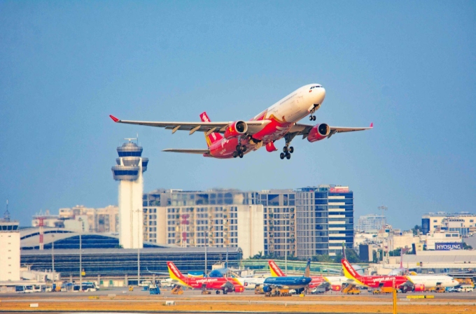 Máy bay Vietjet lúc cất cánh. Ảnh: Quang Nguyễn