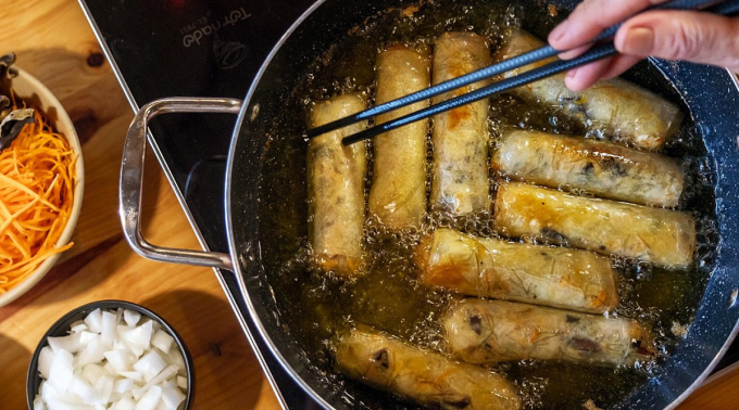 Công thức nem rán của nhà hàng Michelin ở Hà Nội